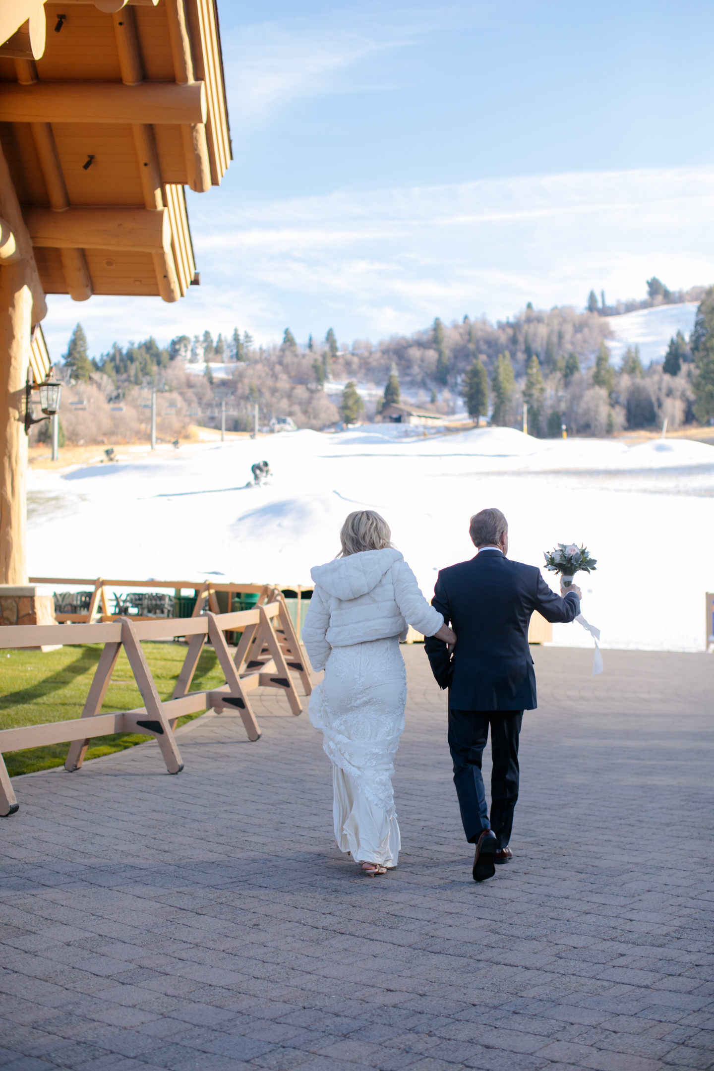 Earls-Lodge-Snow-Basin-Wedding-Photography-Utah-Utah-Wedding-Photographers-EK-Studios-Photo-Video-059