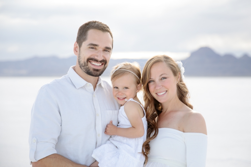 And then there were 4❤️ #family #familyphotographer #moments