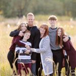Blog-Family-photos-in-a-field-11-150x150
