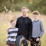 Blog-Family-photos-in-a-field-13-150x150